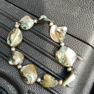 Stretch abalone bracelet